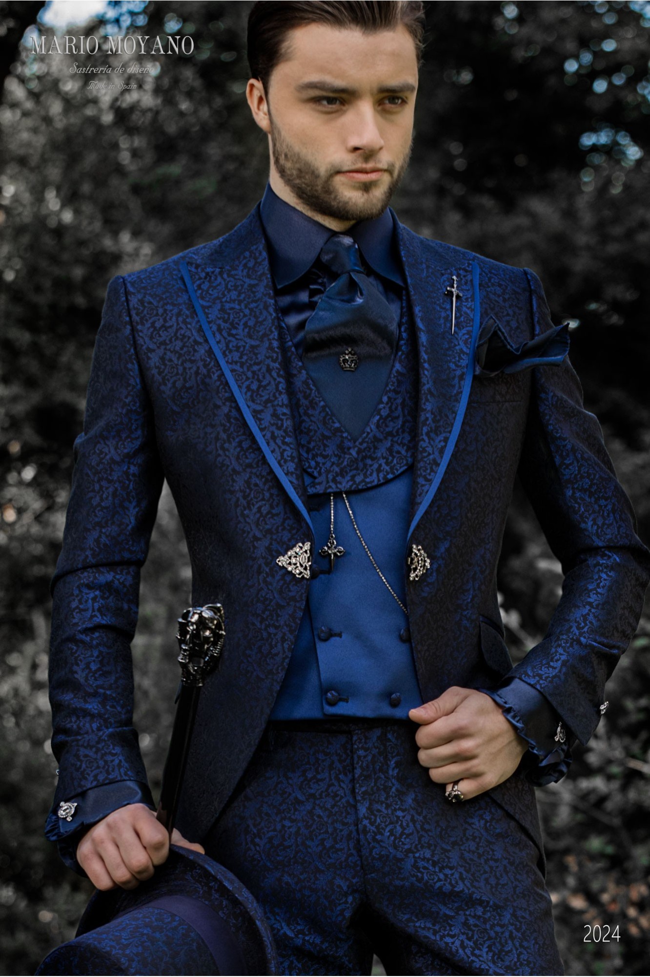 Viktorianischer blauer Jacquard Gehrock Gothic Modell 2024 Mario Moyano