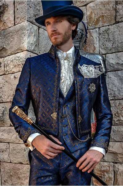 Frac de novio barroco cuello Napoleón azul brocado dorado con bordado floral oro