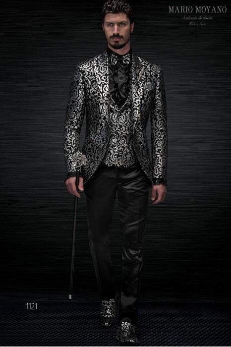 Schwarze Gothic-Jacke mit silbernem Blumenbrokat