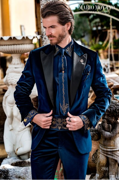 Bespoke blue velvet tuxedo with satin black peak lapels model 2966 Mario Moyano