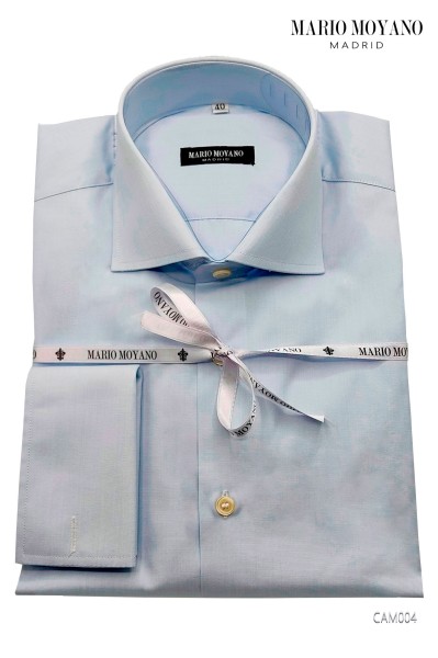 Camisa de ceremonia de algodón celeste con doble puño